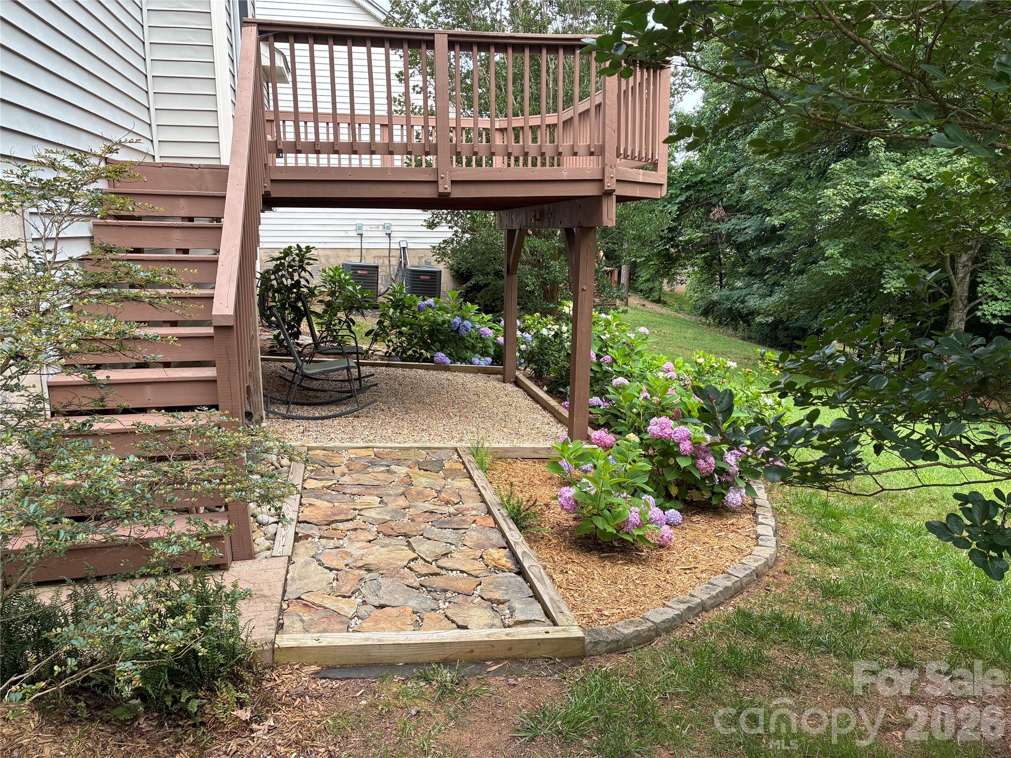 12025 Harmon Lane