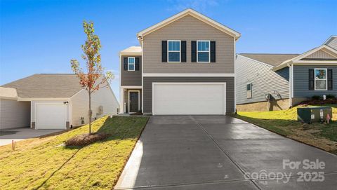 58 Caroline Valley Lane Hendersonville NC 28792