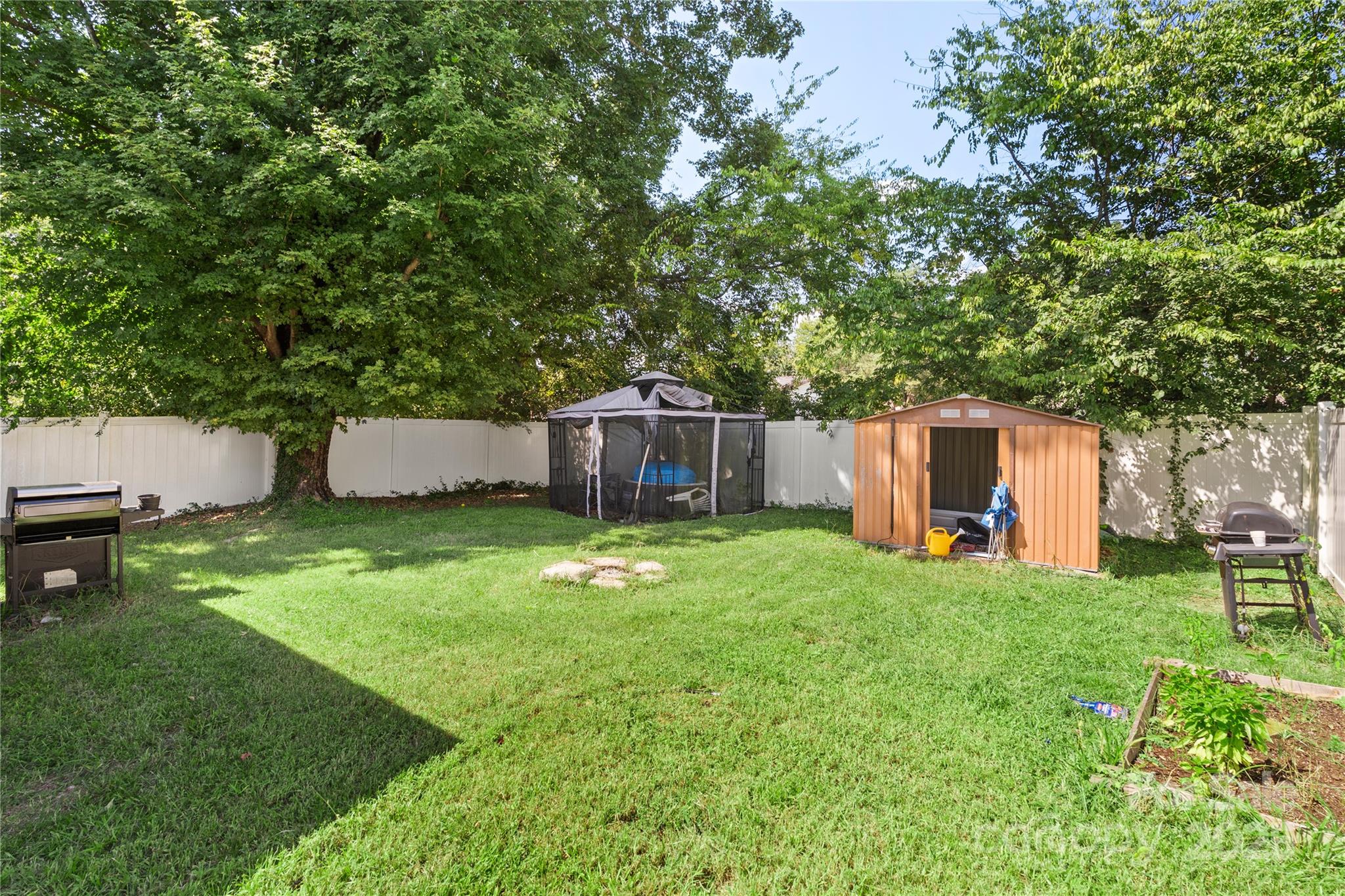 Lincoln Park - Residential