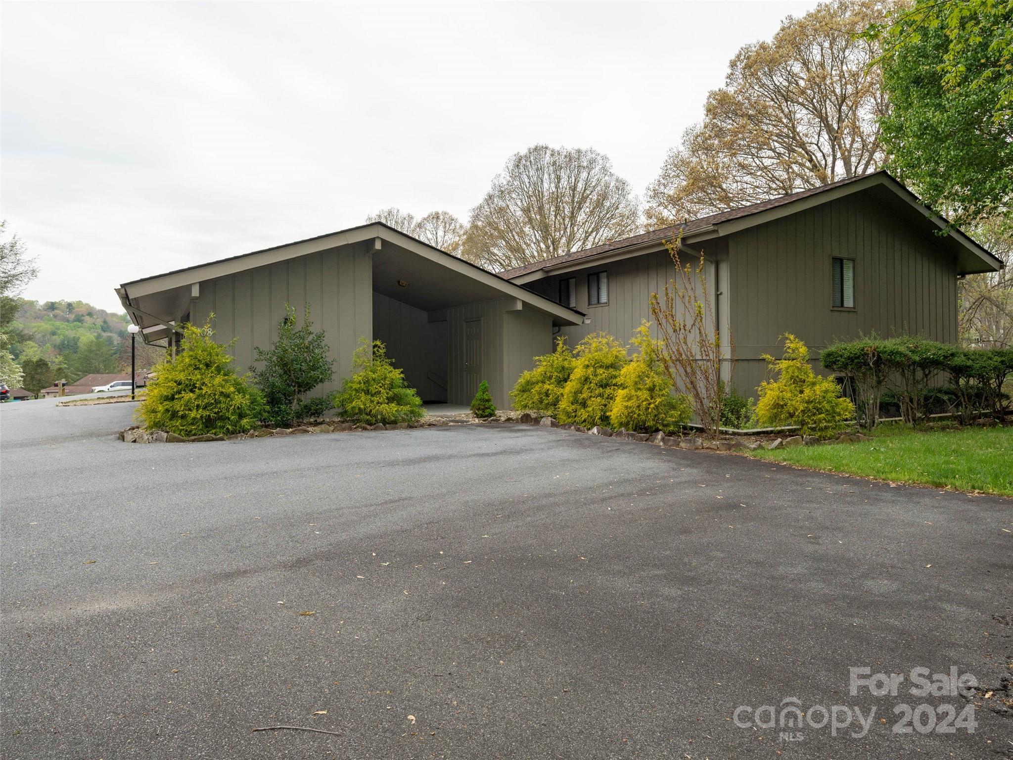 Glen Cannon - Residential