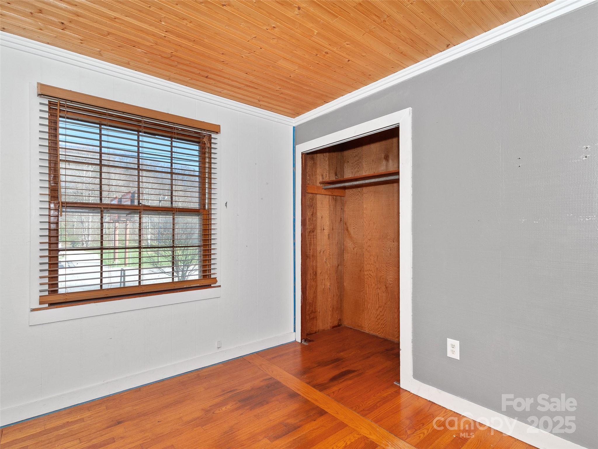 1361 Soco Road