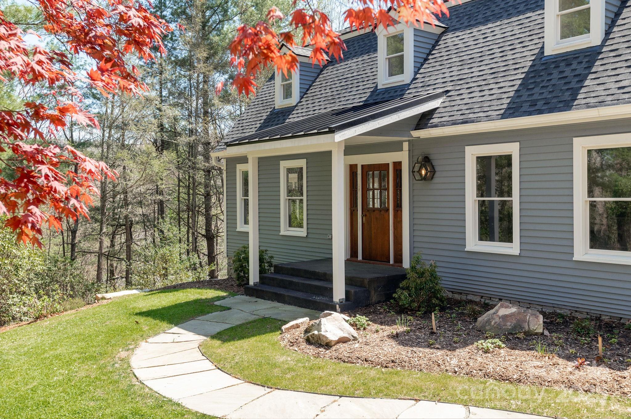 205 GREENLEAF Drive