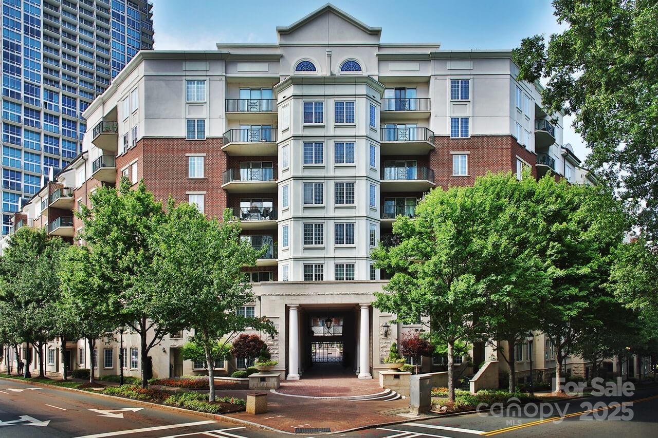 300 W 5th Street 250