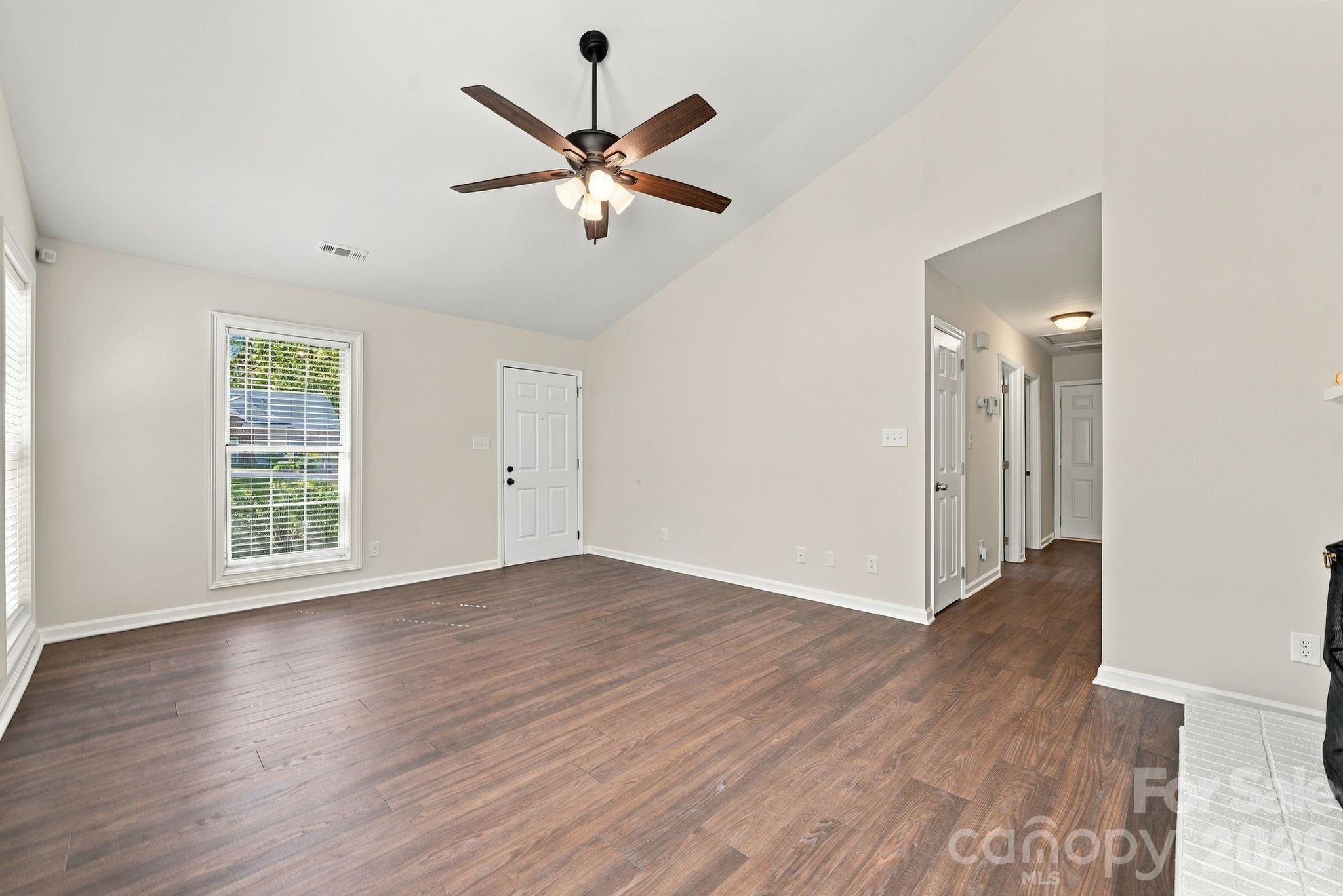 13737 Gatestone Lane