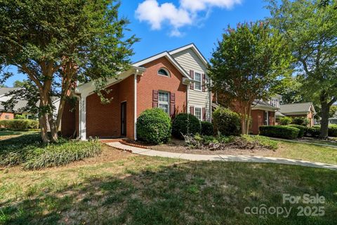 9221 N Vicksburg Park Court Charlotte NC 28210