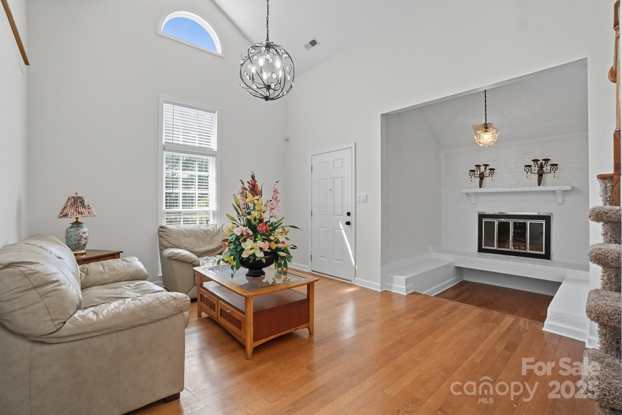 9221 N Vicksburg Park Court