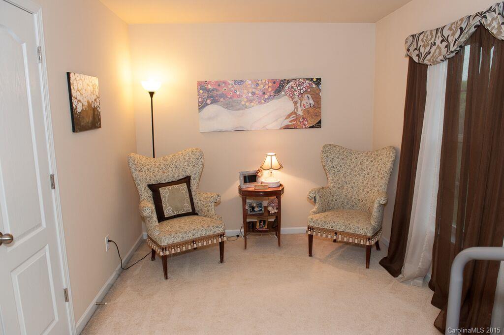 Old Stone Crossing - Residential