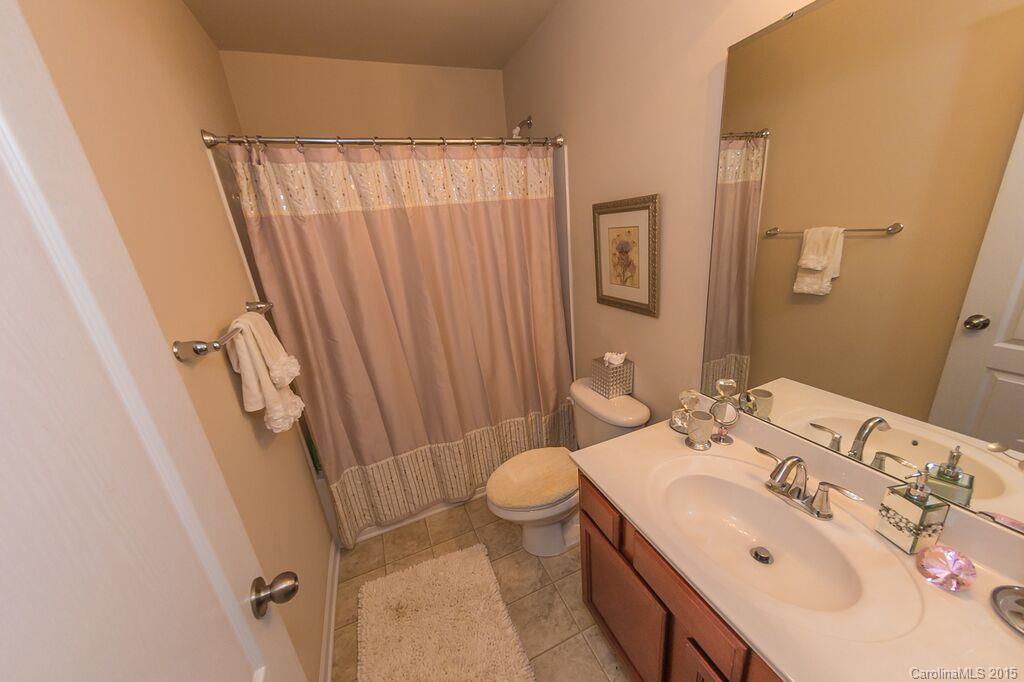 Old Stone Crossing - Residential