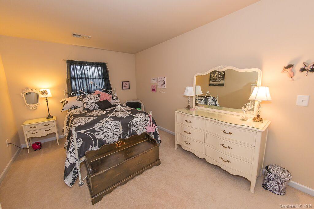 Old Stone Crossing - Residential