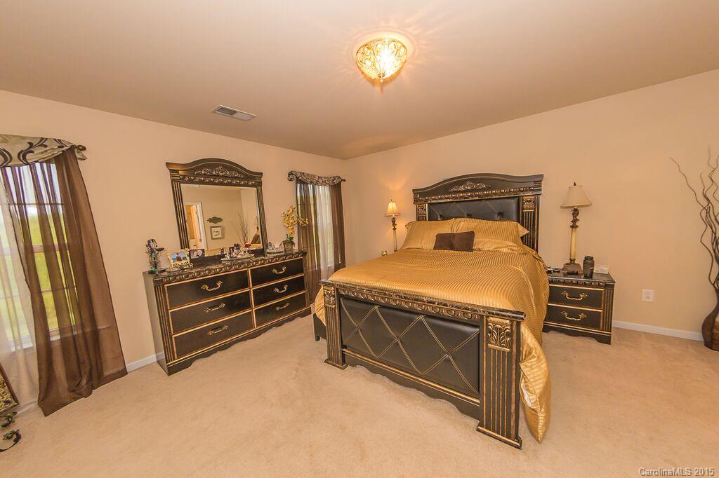 Old Stone Crossing - Residential