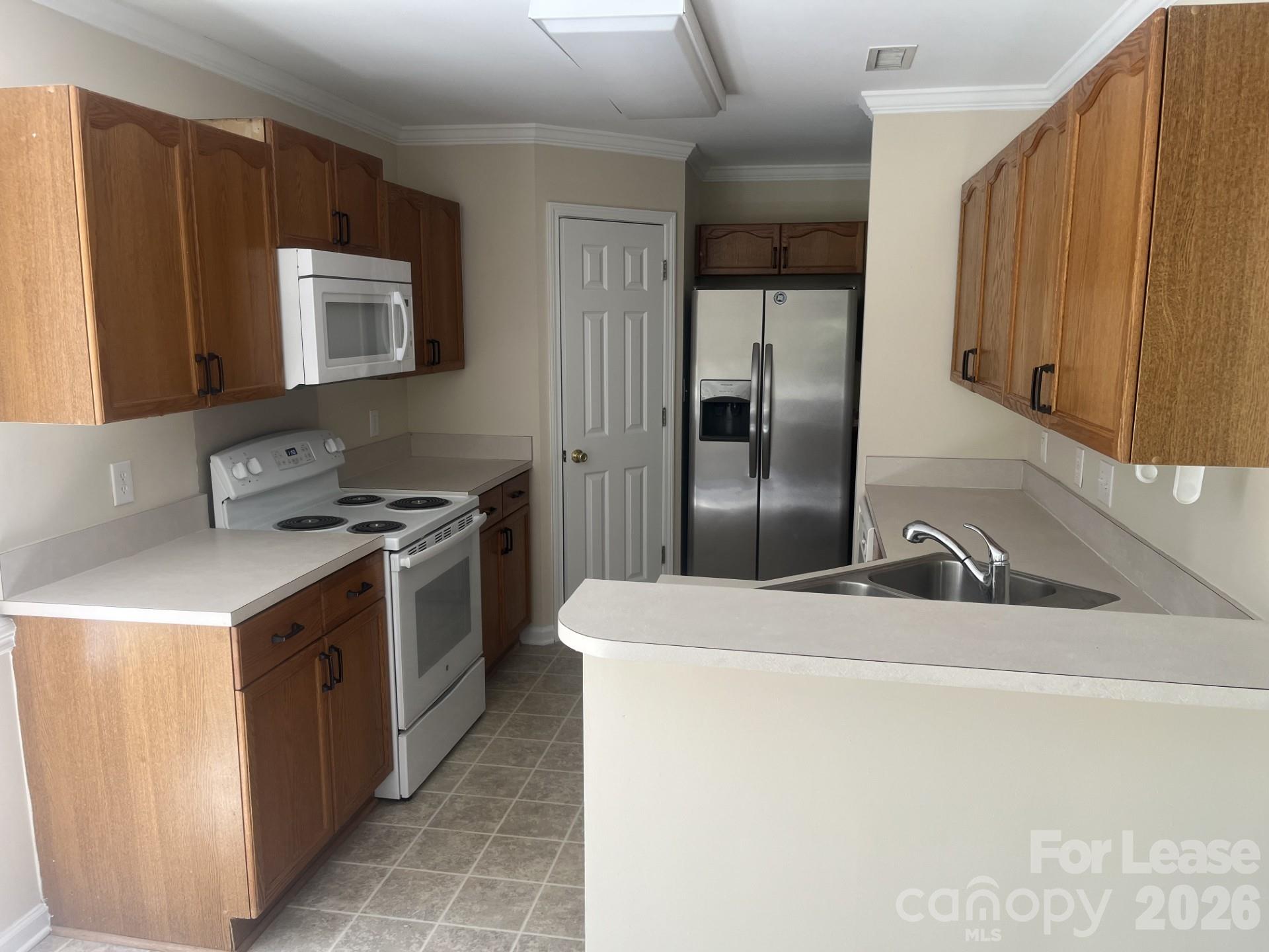 3415 Arboretum View View