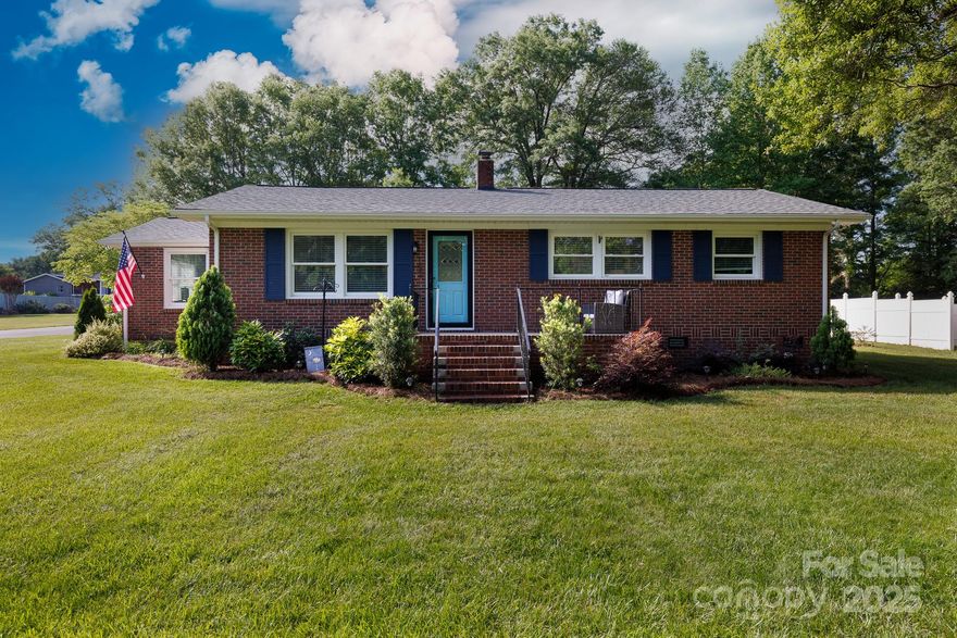 Welcome home to this beautifully updated 3-bedroom, 1-bath brick ranch nestled in the heart of Rock Hill! Situated on a rare double lot, this property offers a sprawling yard perfect for outdoor living or gardening, with plenty of space to make it your own. Inside, discover a fresh, modern interior featuring brand-new luxury vinyl plank flooring in the kitchen and mudroom, smooth ceilings, and tasteful updates throughout. The renovated kitchen with quartz countertops and updated bathroom blend timeless charm with contemporary finishes, making everyday living stylish and comfortable. Additional features include a new roof (2022), new dishwasher (2023), new HVAC and windows (2020), new 16x12 shed, and other updates that add peace of mind and move-in readiness. Enjoy the best of Rock Hill living with this prime, central location—just minutes from downtown, the University, grocery stores, shopping, and easy access to I-77 for a quick commute to Charlotte and beyond.