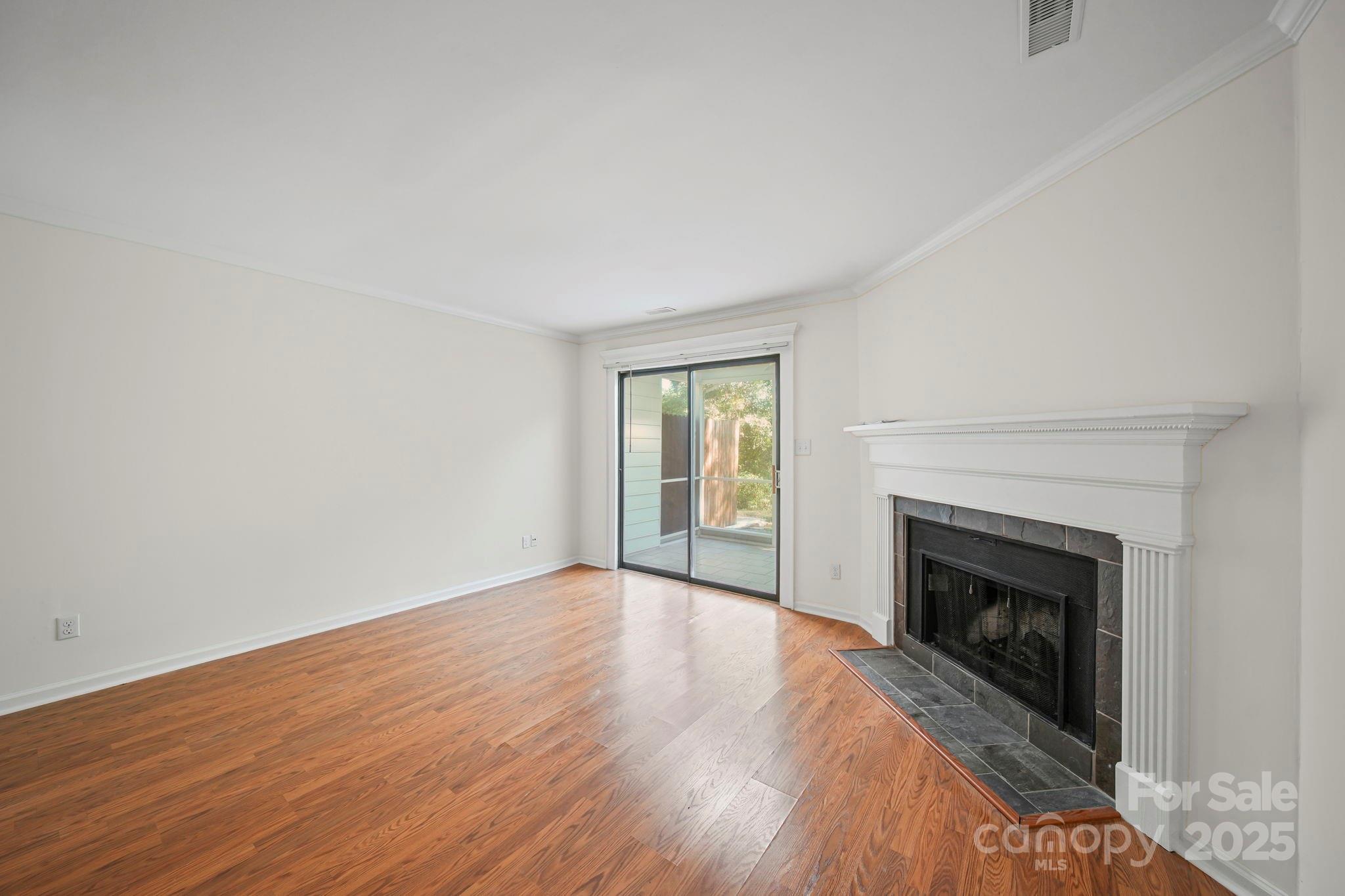 Dunhill Court - Residential