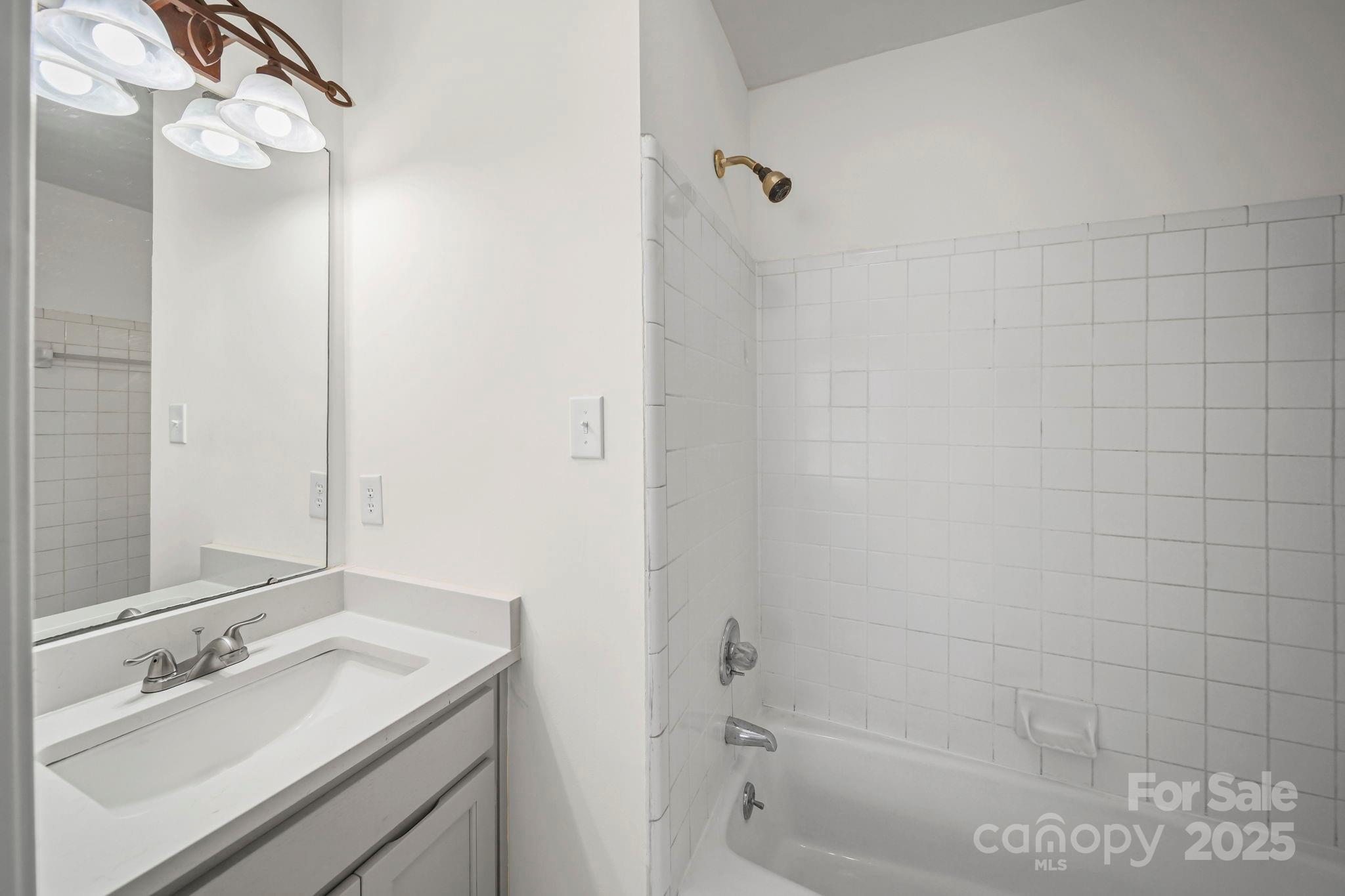 Dunhill Court - Residential