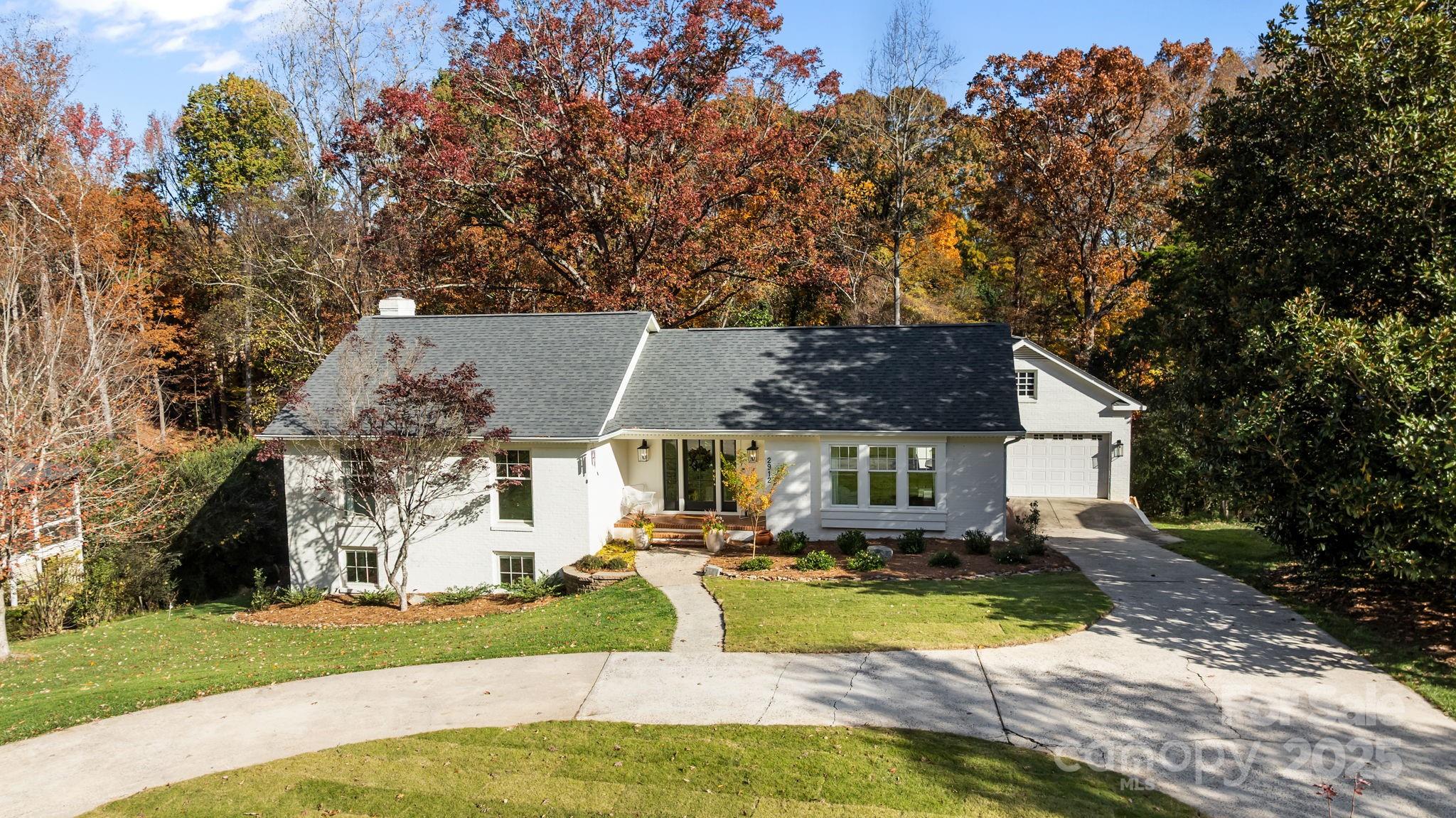 2912 Hinsdale Street