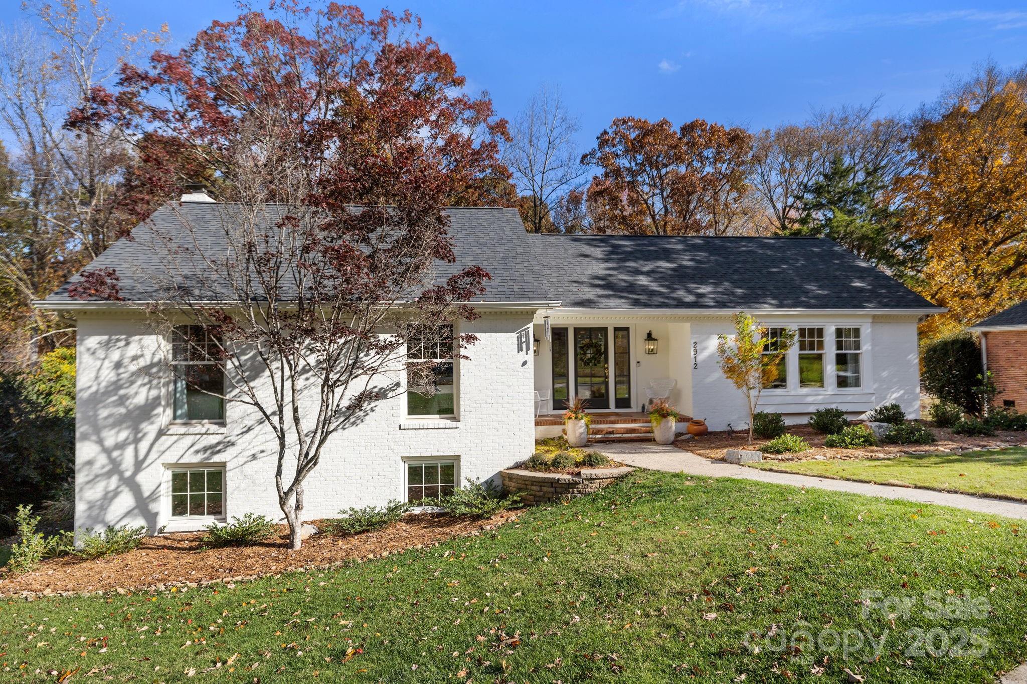 2912 Hinsdale Street