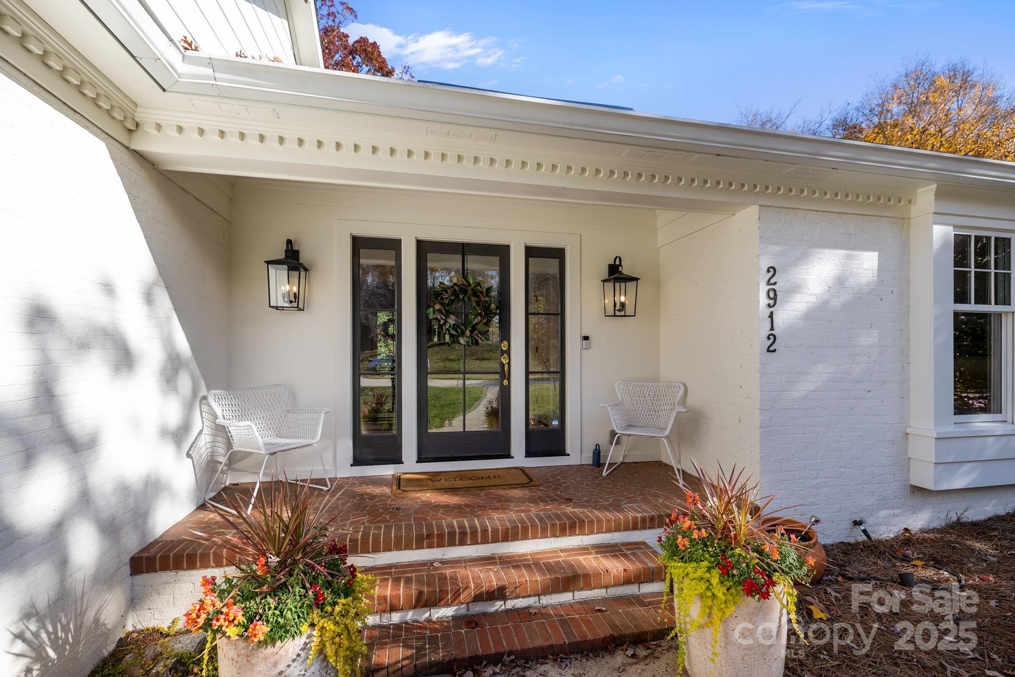 2912 Hinsdale Street