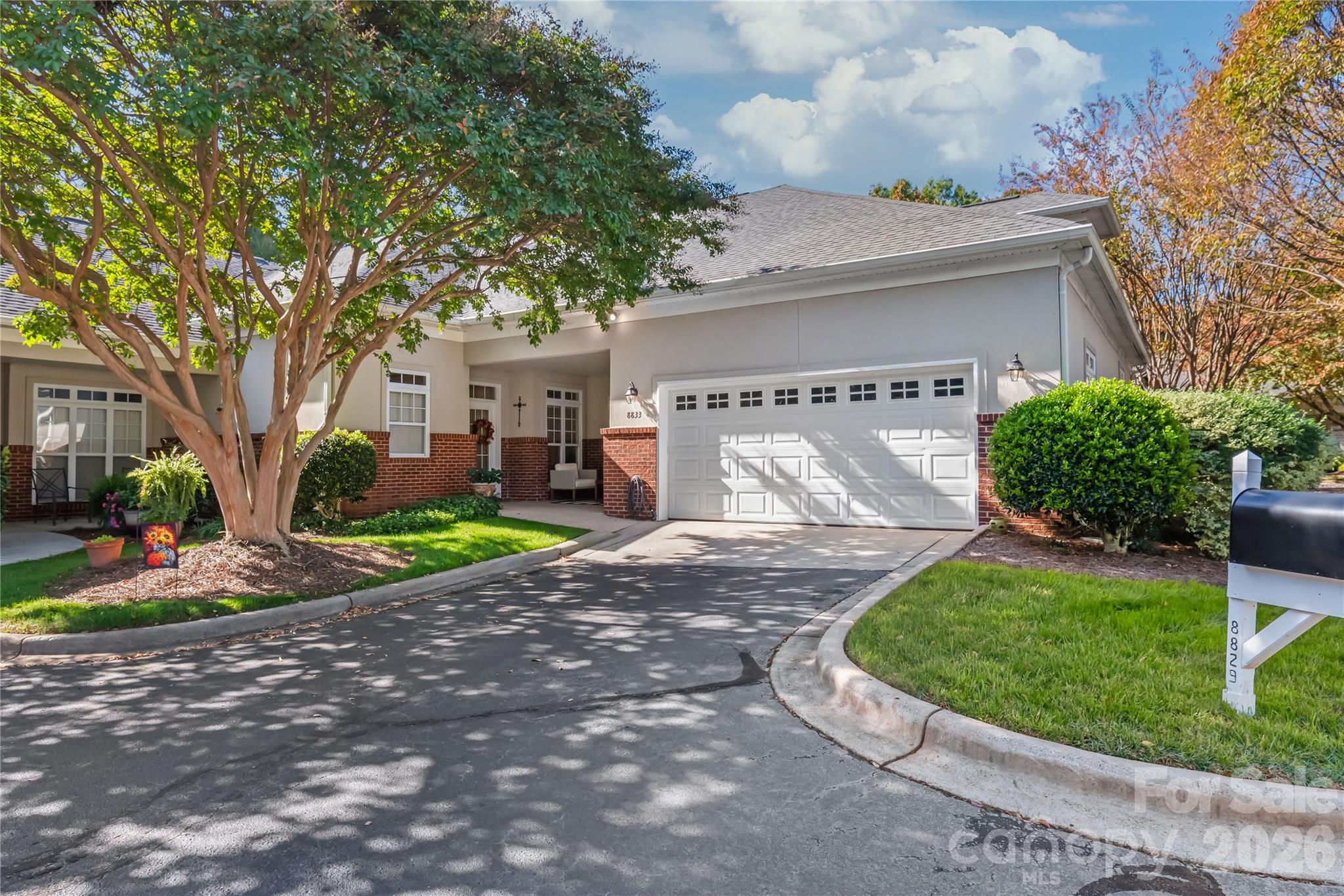 8833 Legacy Lake Lane