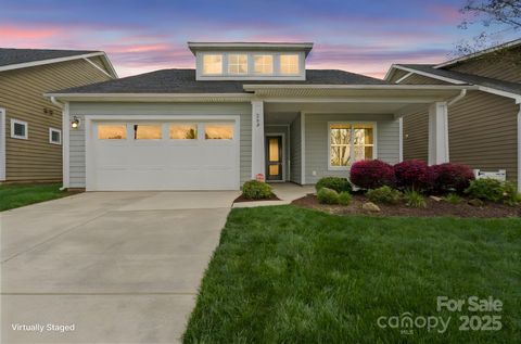 253 Stone Mountain Way Denver NC 28037