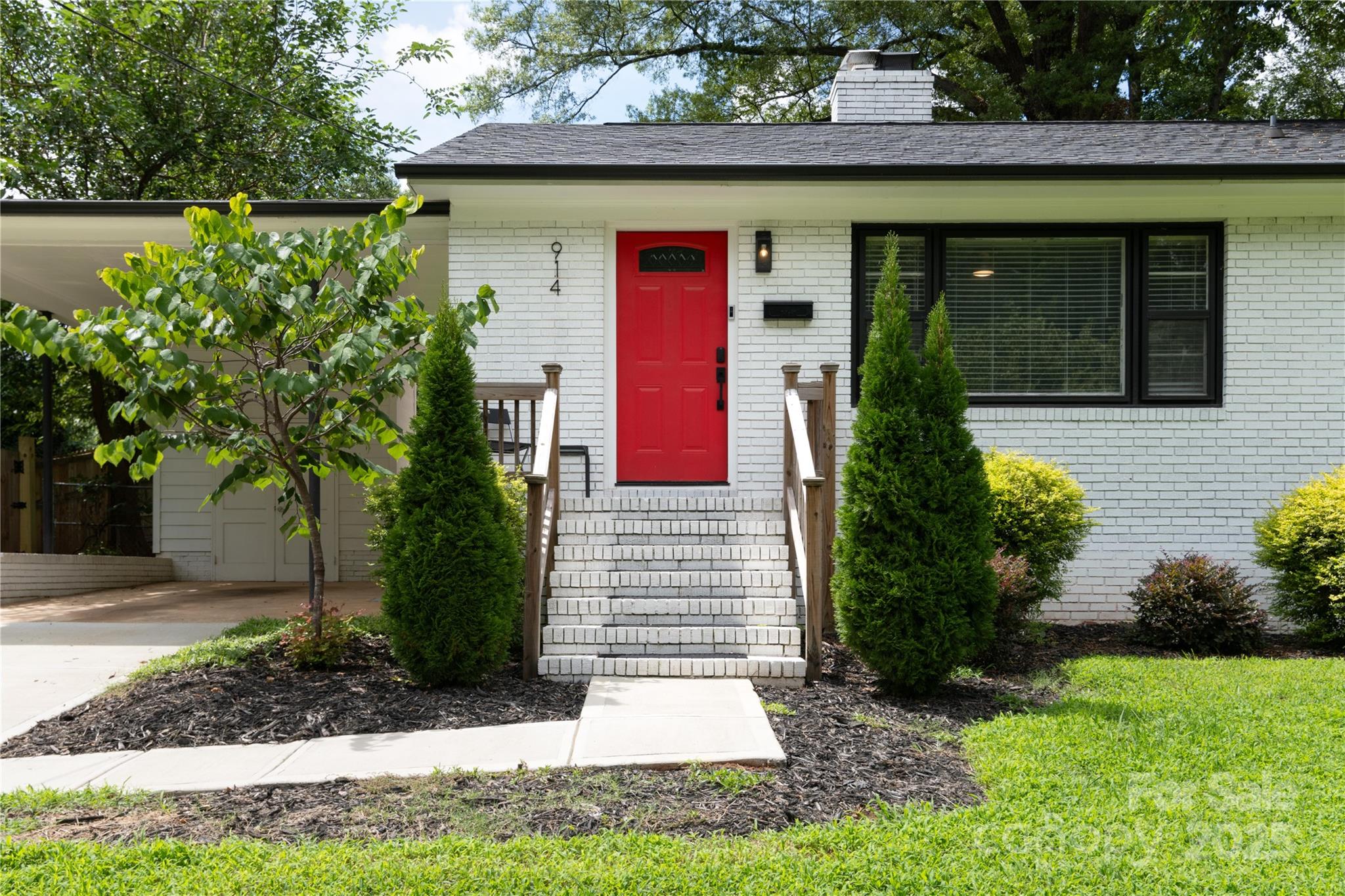 914 Crestmere Street