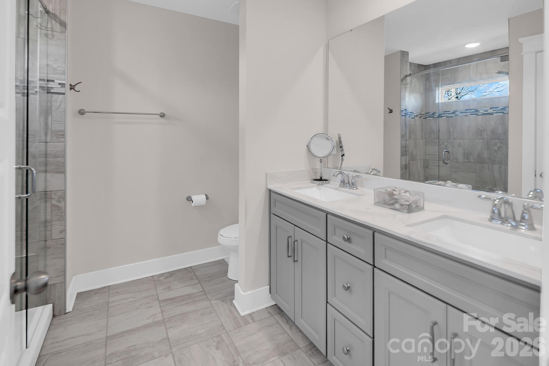 The Townhomes at McKee Glen - Residential