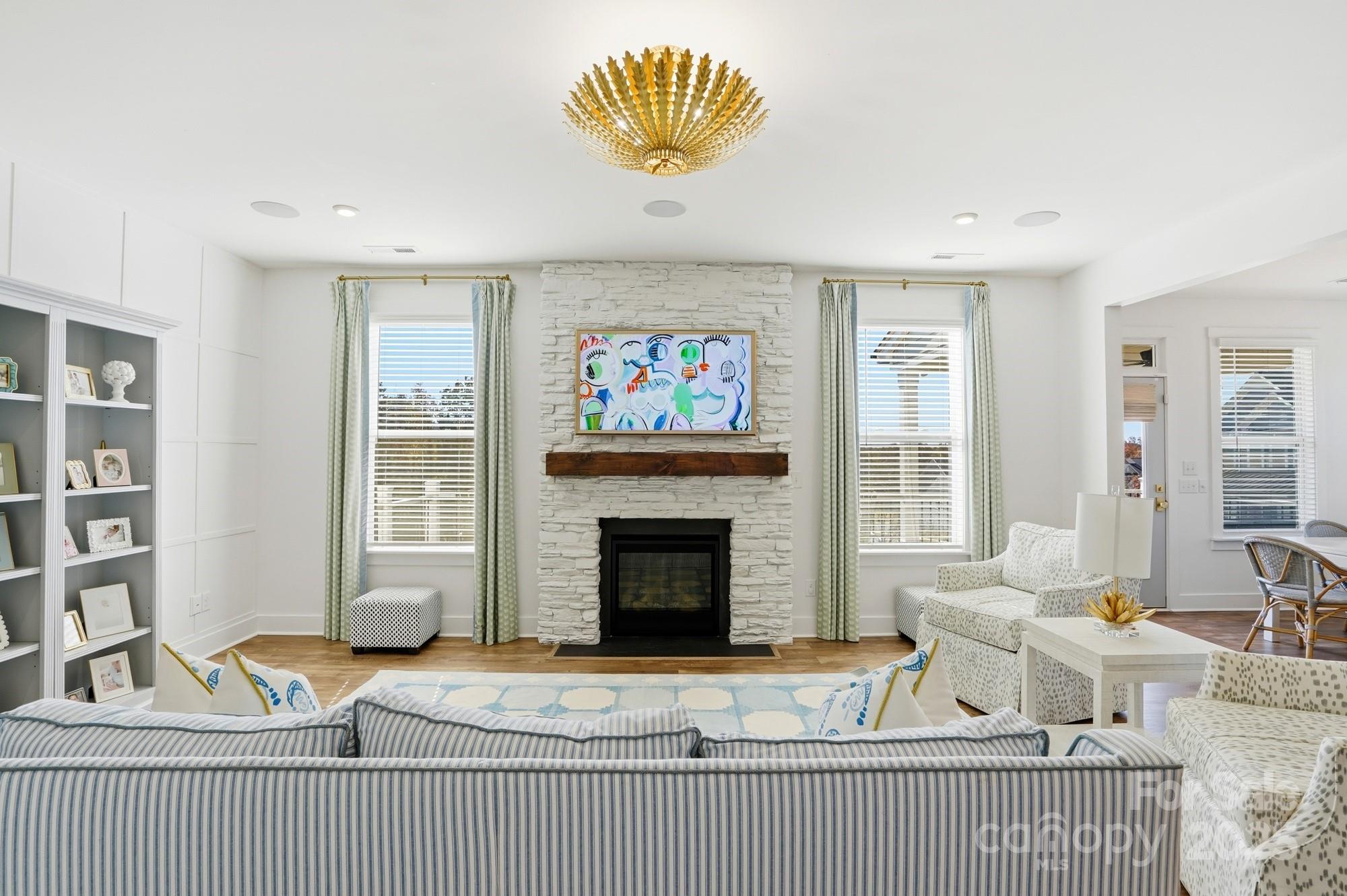 6246 Six String Court