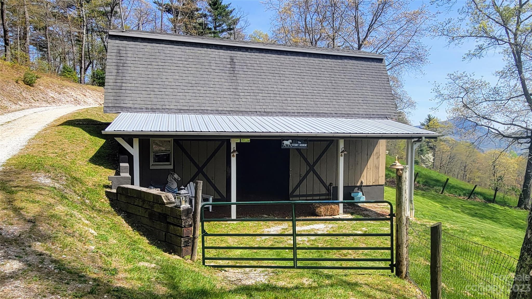 Hickory Ridge - Residential