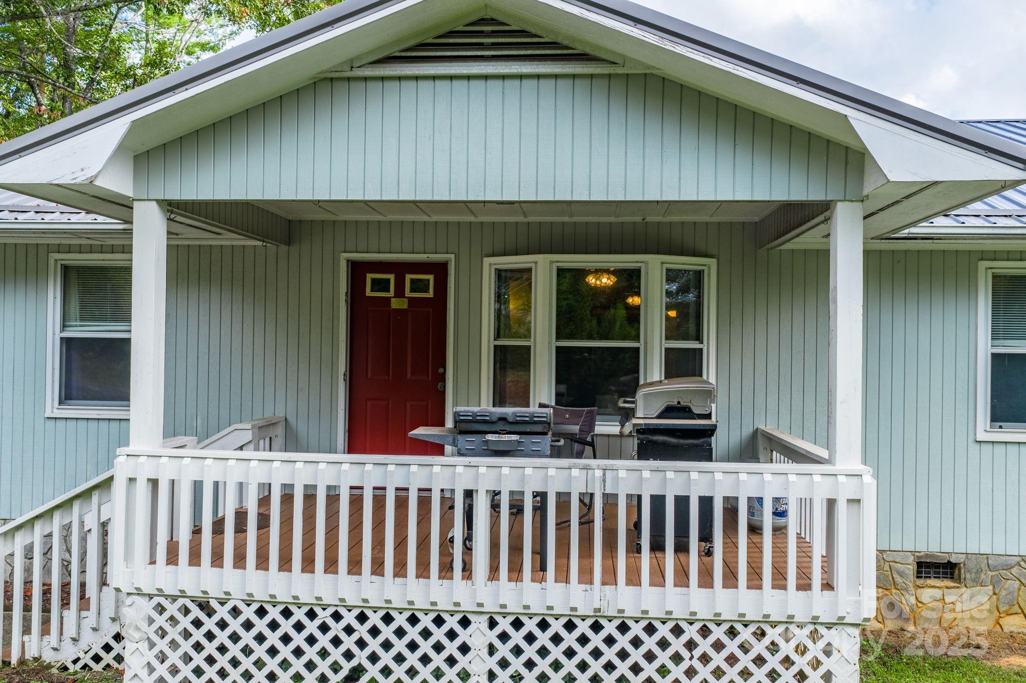 212 Mountain Ivy Drive