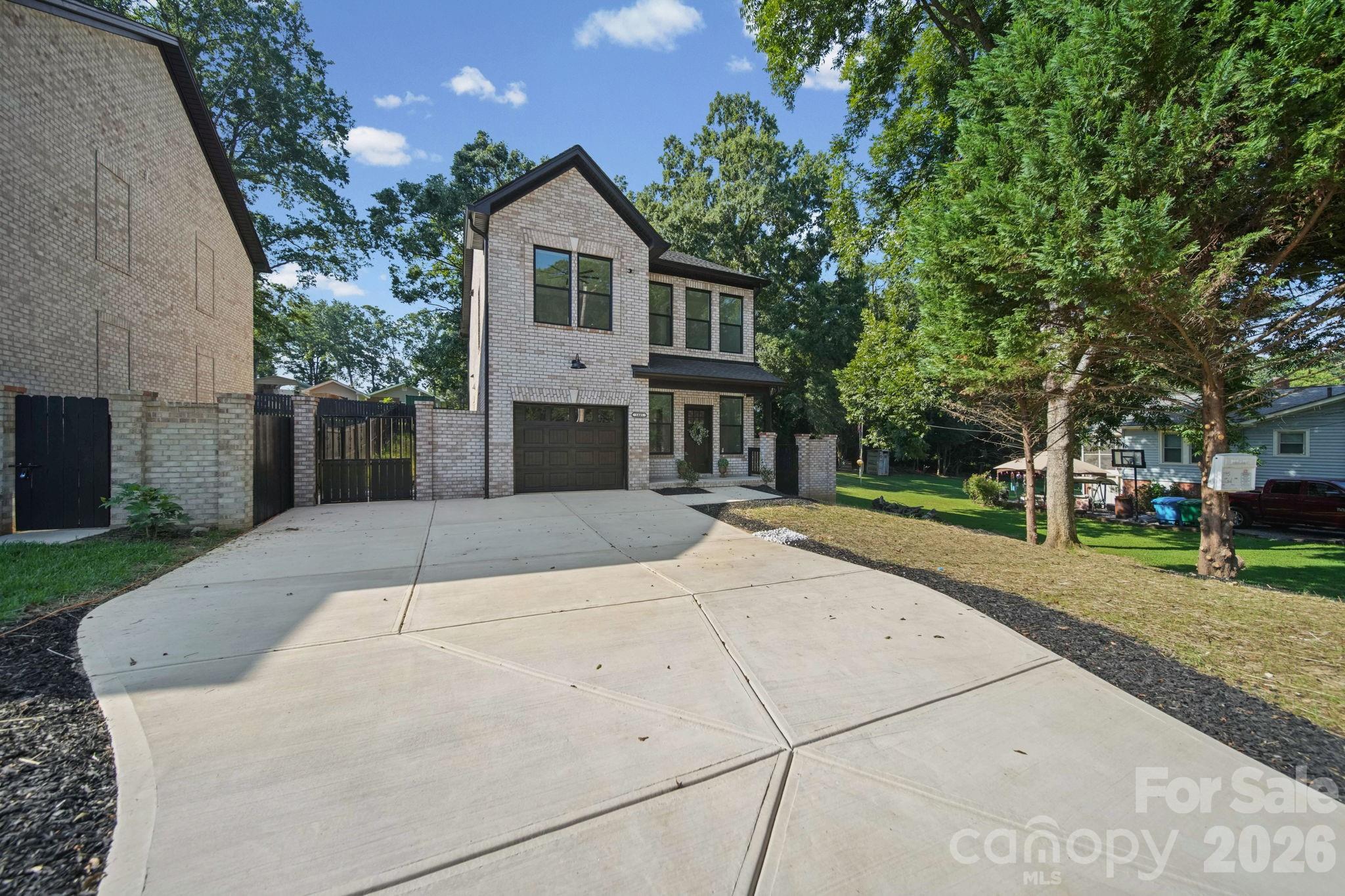 1445 Kingsley Drive