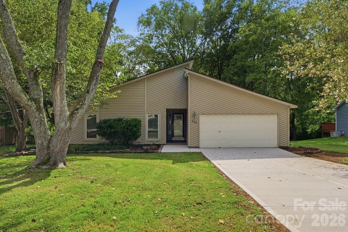 326 Vista Grande Circle