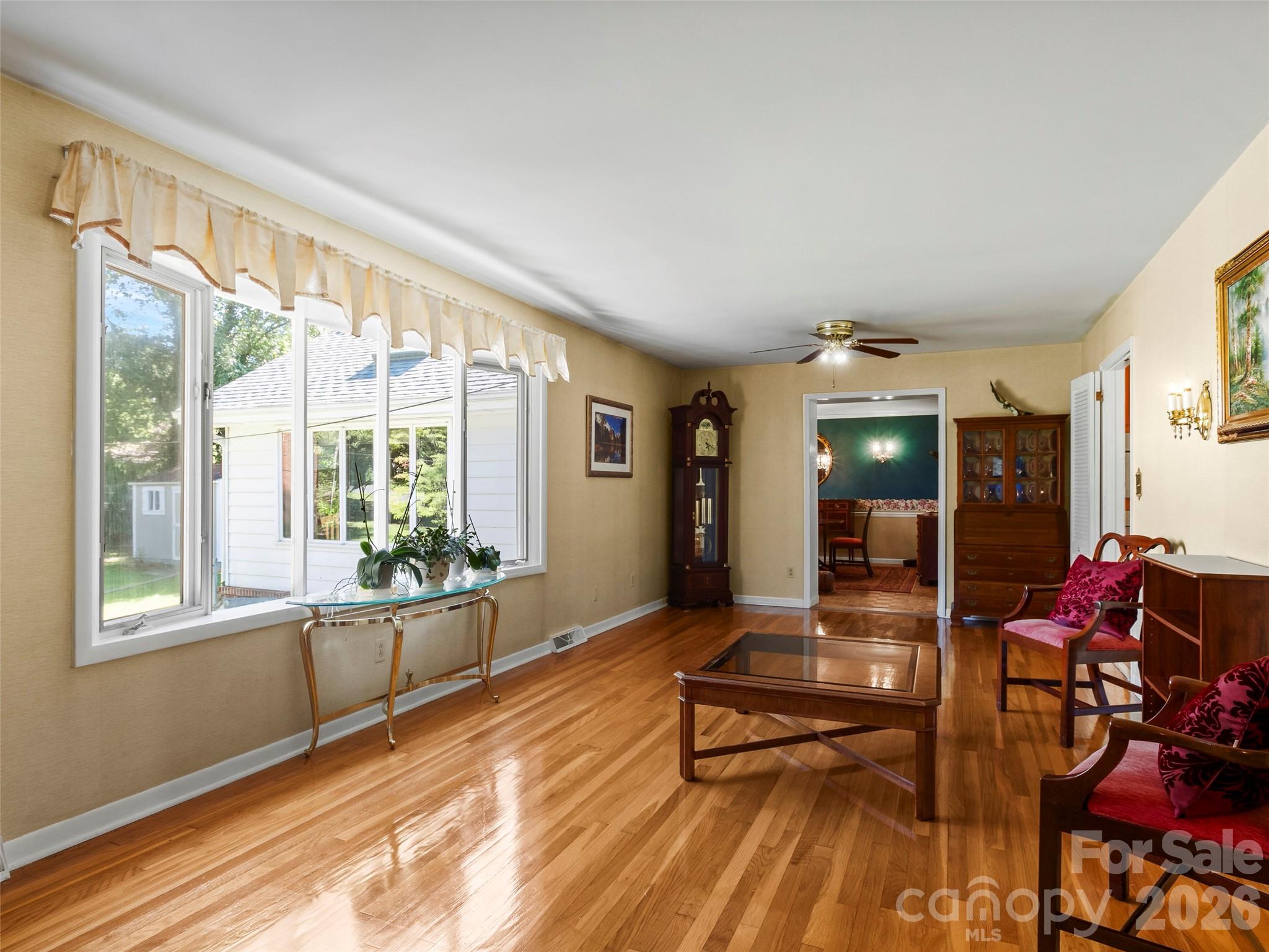 101 Castlerock Drive