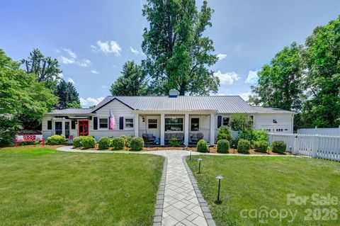 Photo of 32 Central Avenue, Weaverville, NC 28787 (MLS # 4384659)