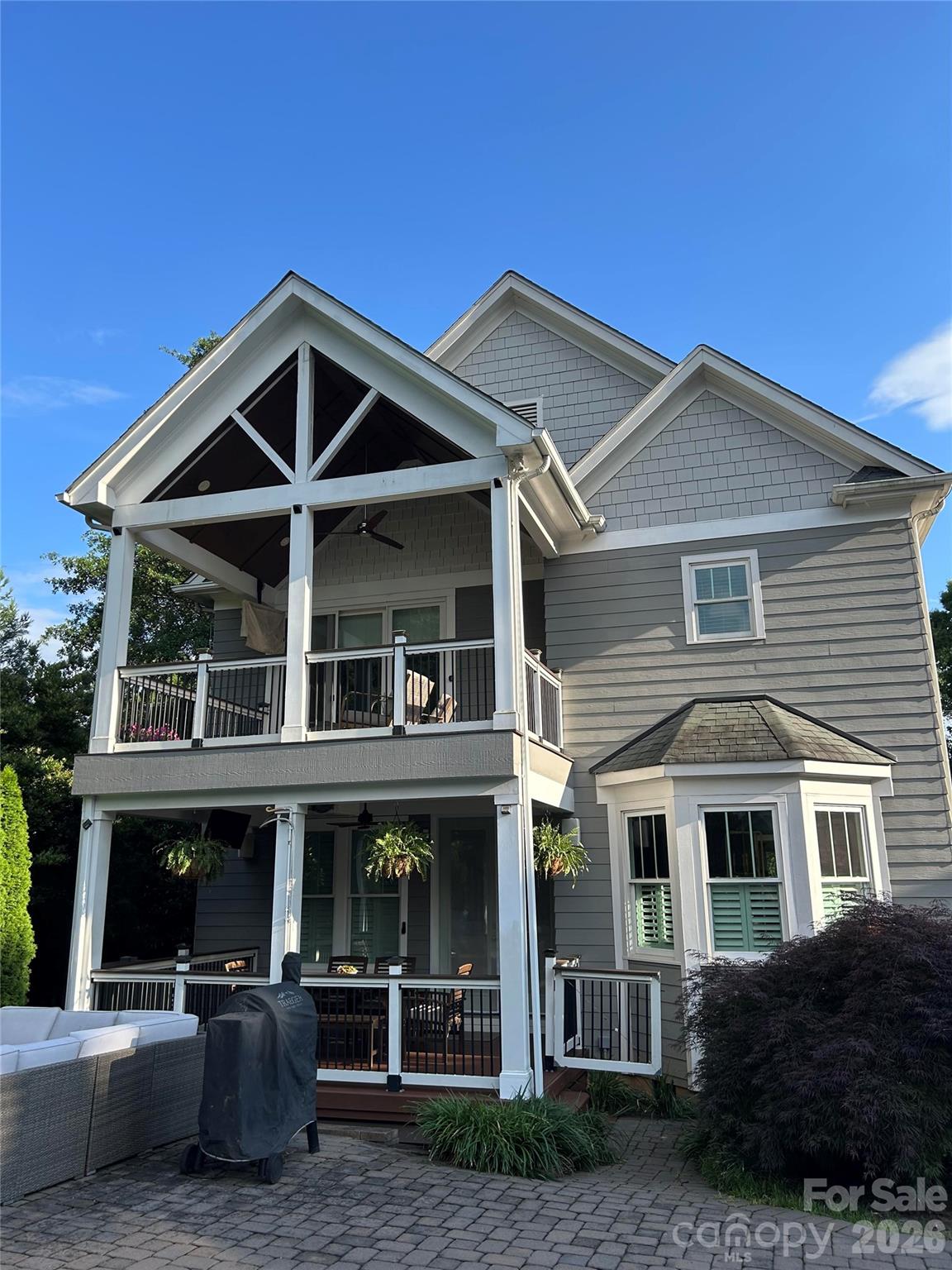 1805 Mecklenburg Avenue