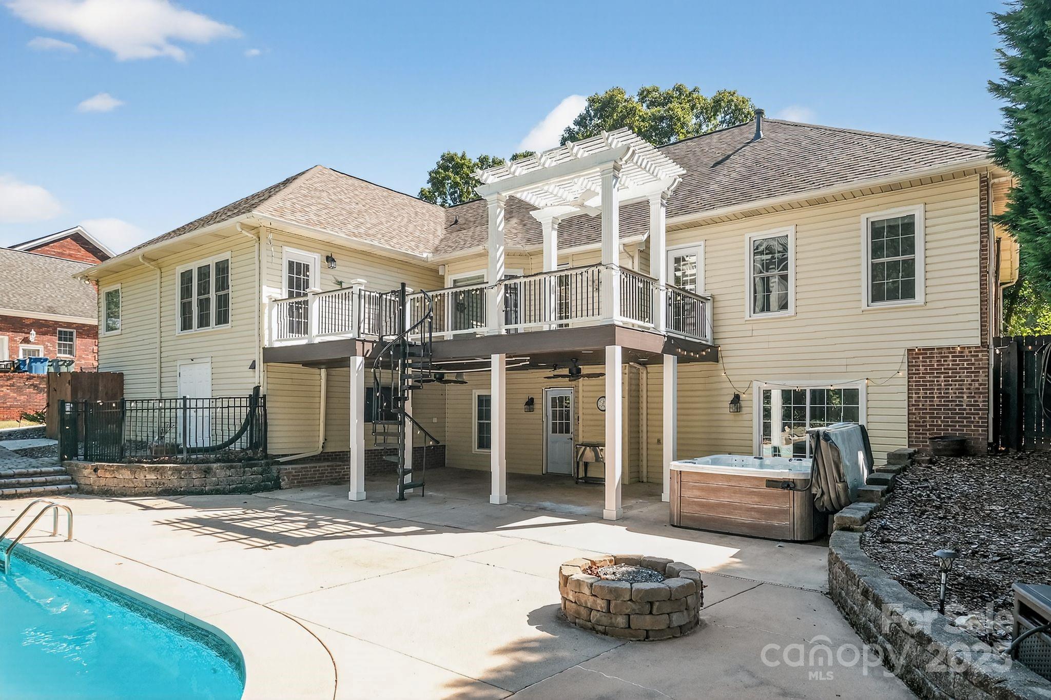 Stone Ridge - Residential