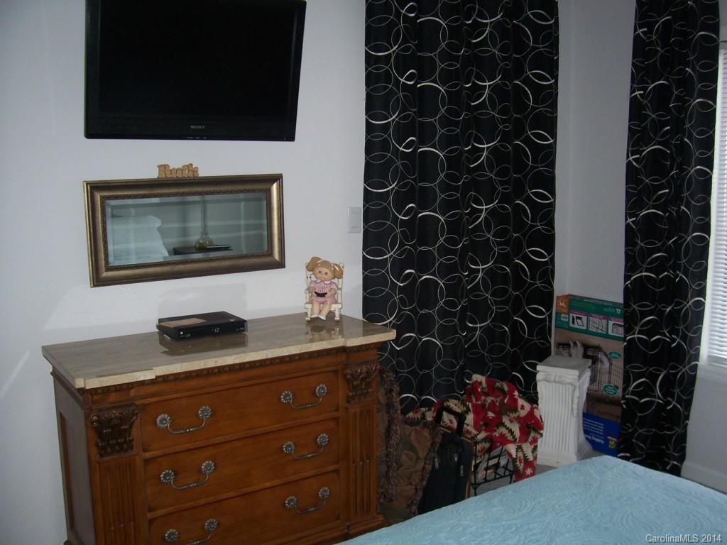 Dogwood Hills - Residential Lease