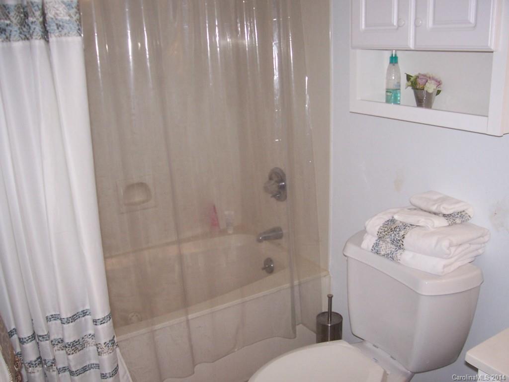 Dogwood Hills - Residential Lease