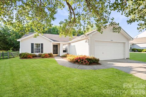 Photo of 1830 Baylor Drive, Rock Hill, SC 29732 (MLS # 4377863)