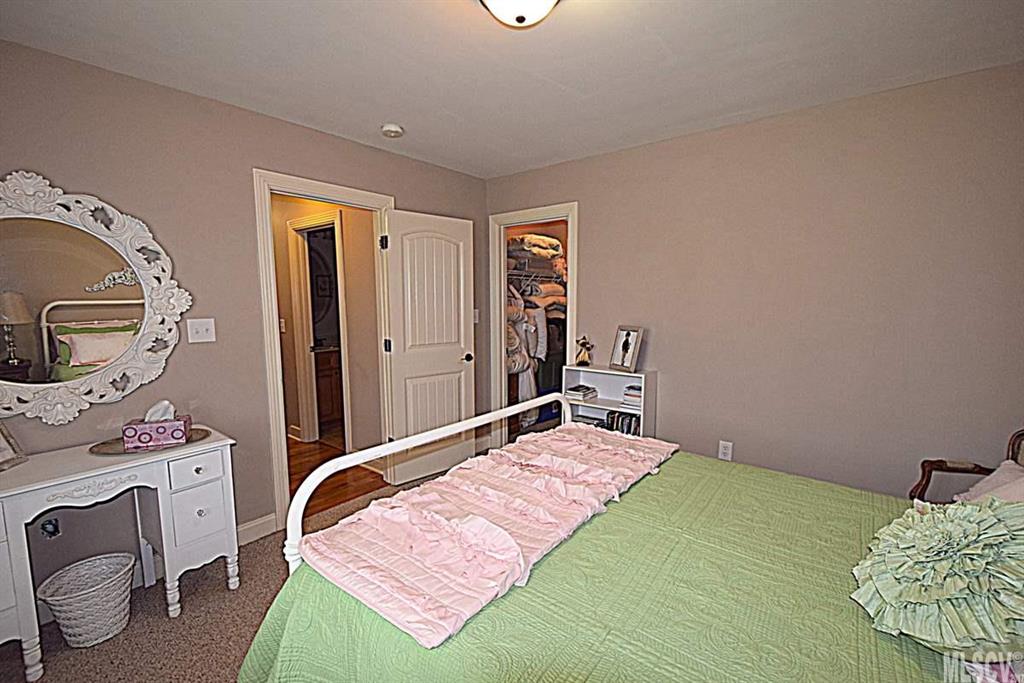 Lincoln Greens - Residential