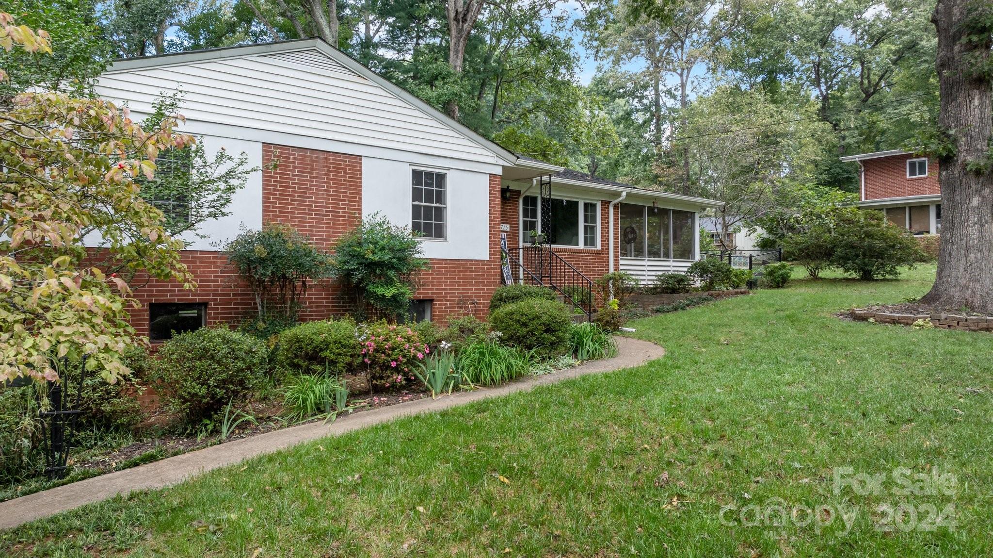 Wilburn Hunsucker Estate - Residential