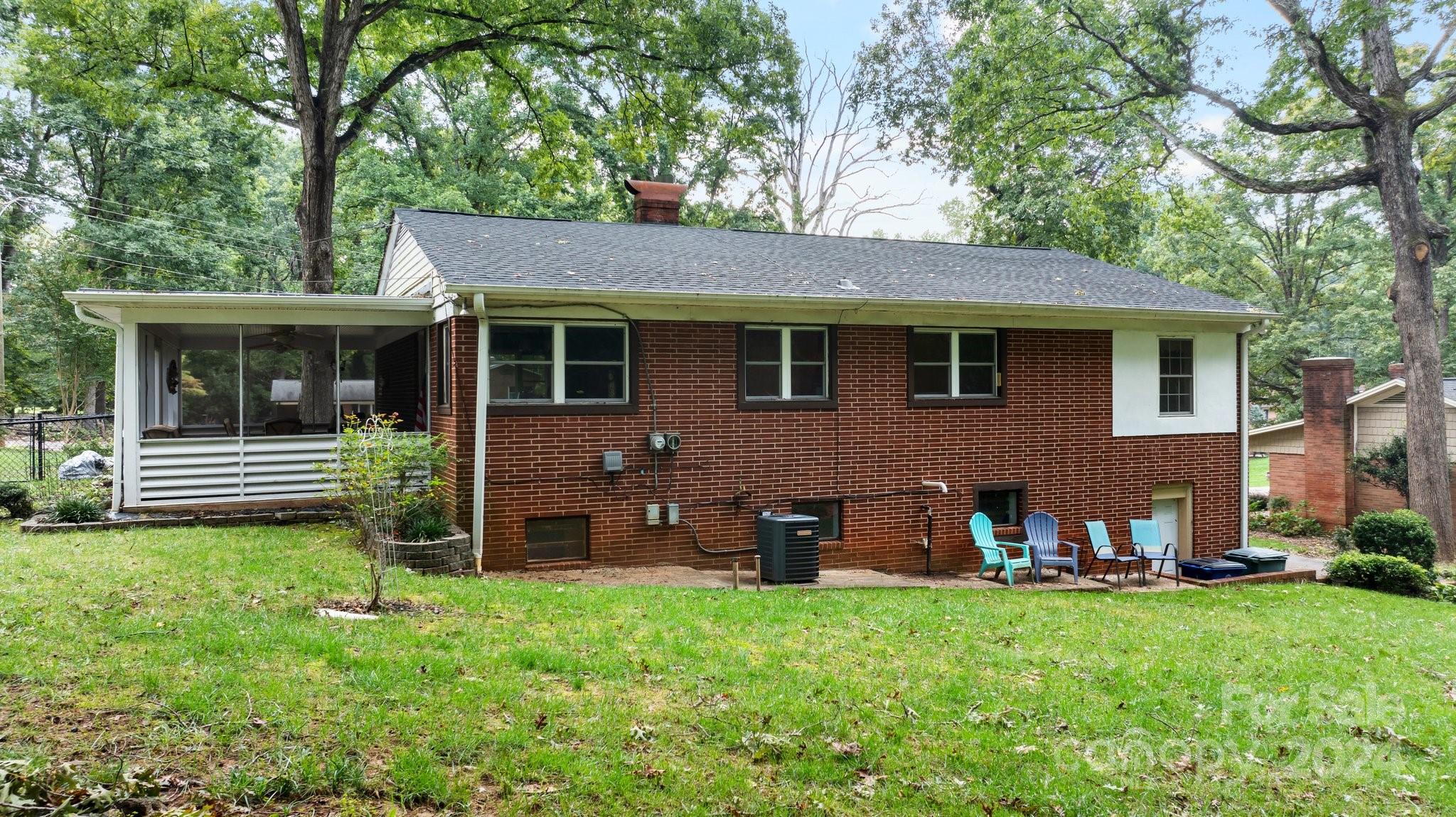 Wilburn Hunsucker Estate - Residential