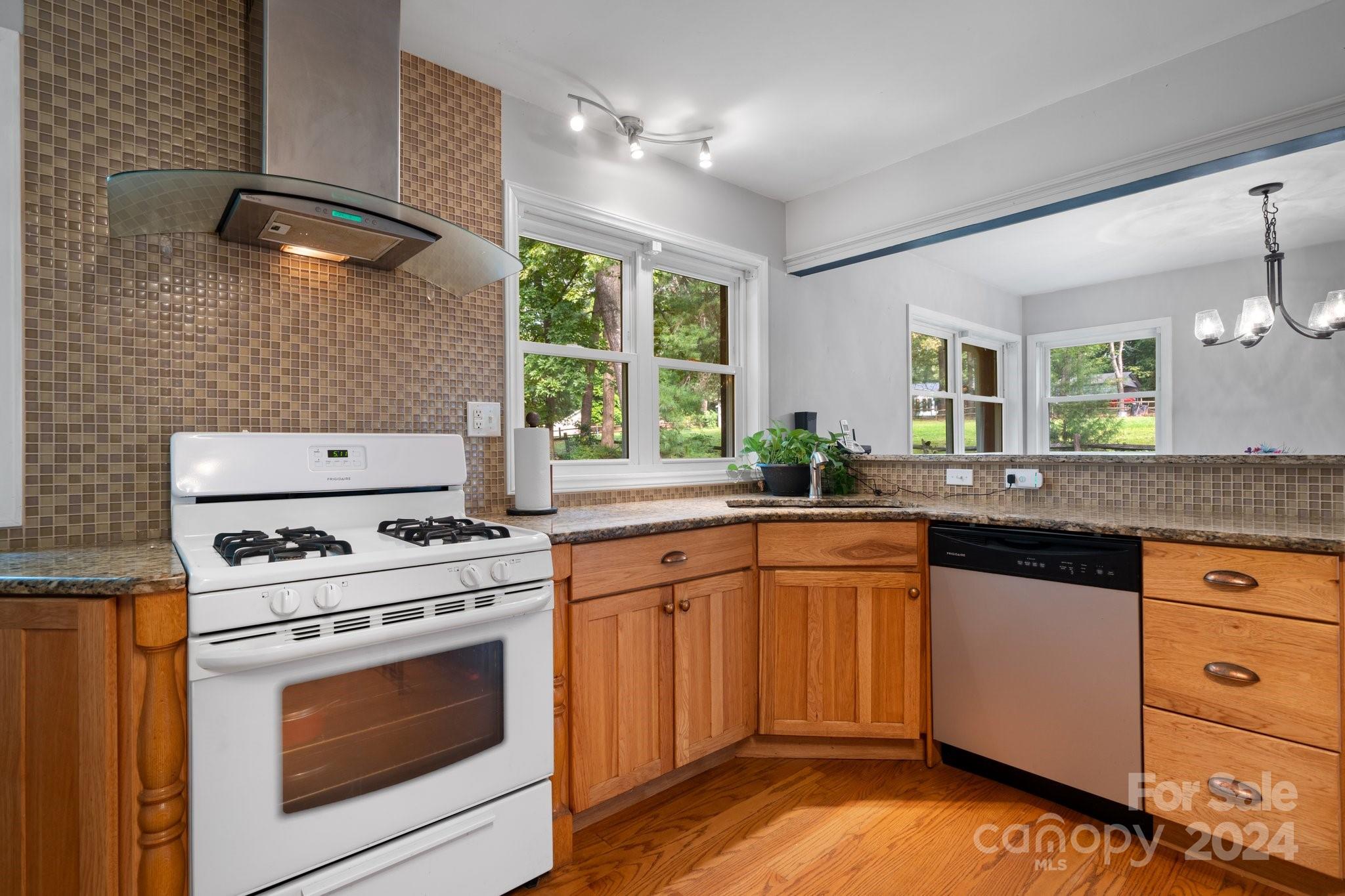 Wilburn Hunsucker Estate - Residential