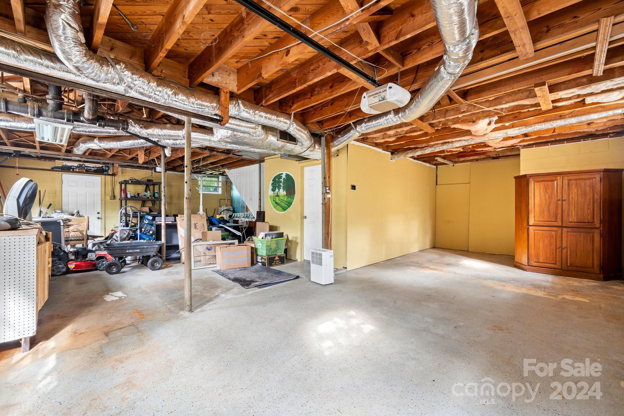 Wilburn Hunsucker Estate - Residential