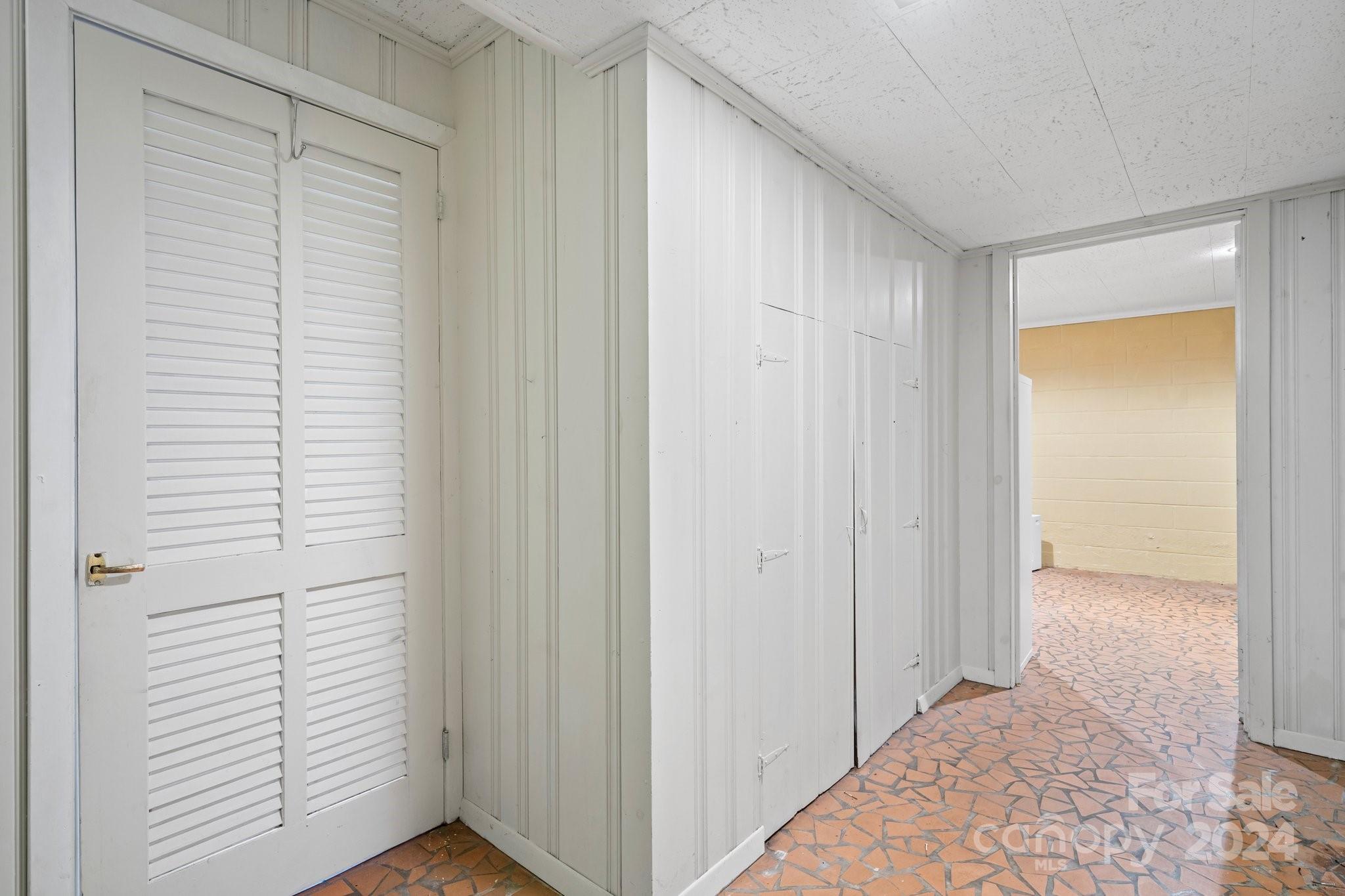 Wilburn Hunsucker Estate - Residential