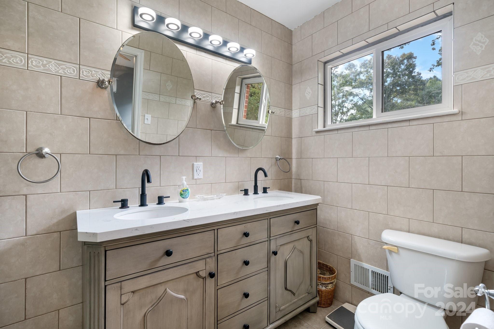 Wilburn Hunsucker Estate - Residential