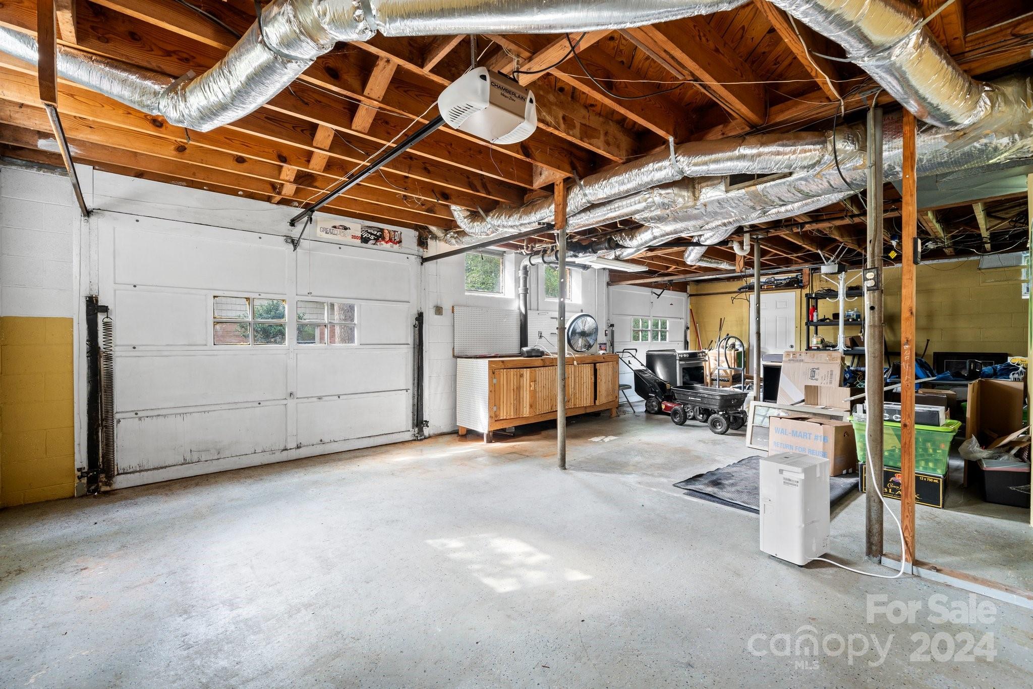 Wilburn Hunsucker Estate - Residential