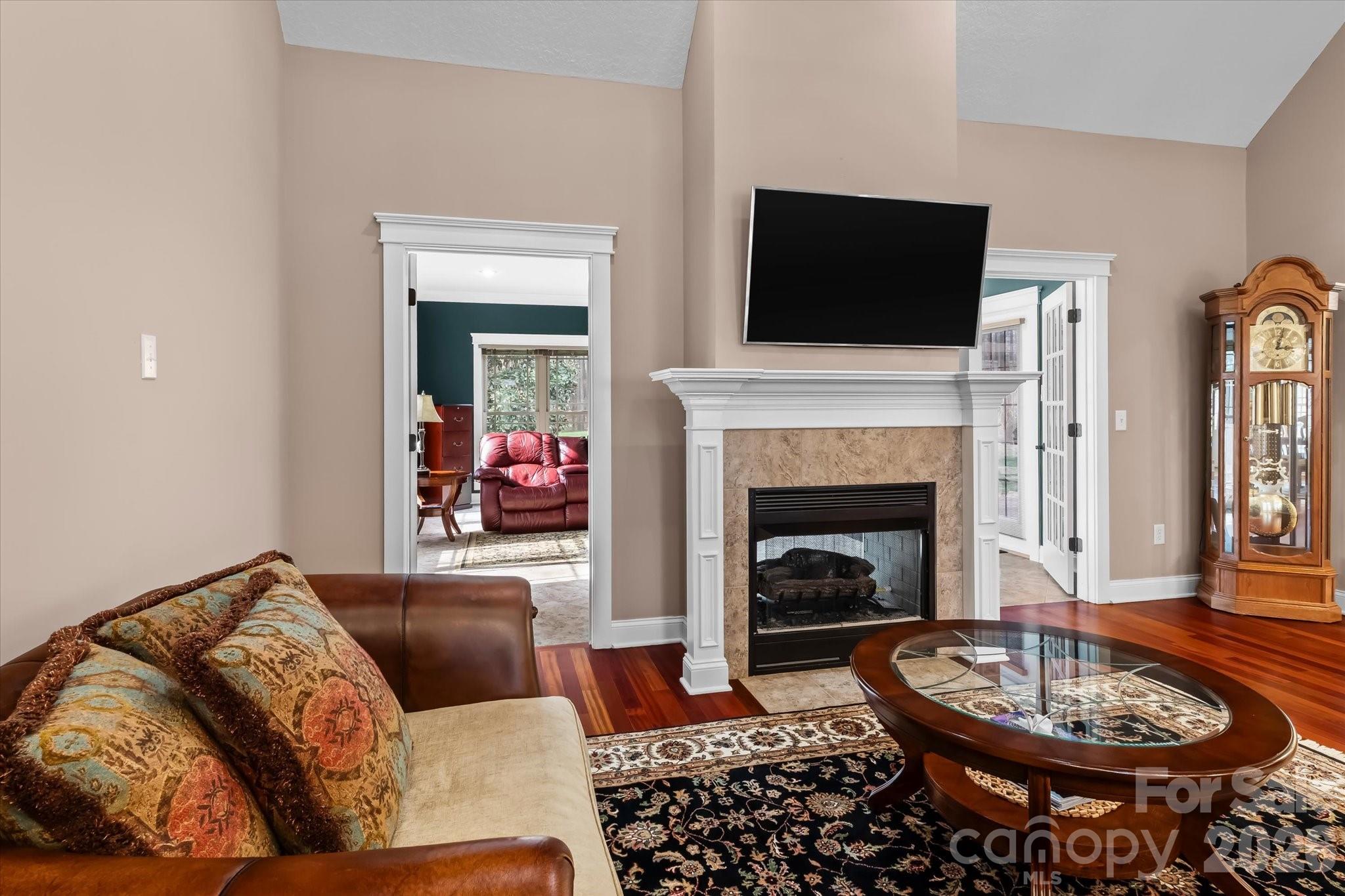 Woodleaf - Residential