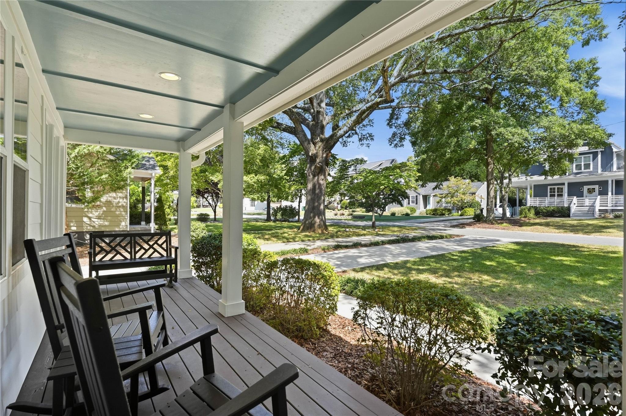 2424 Kingsbury Drive