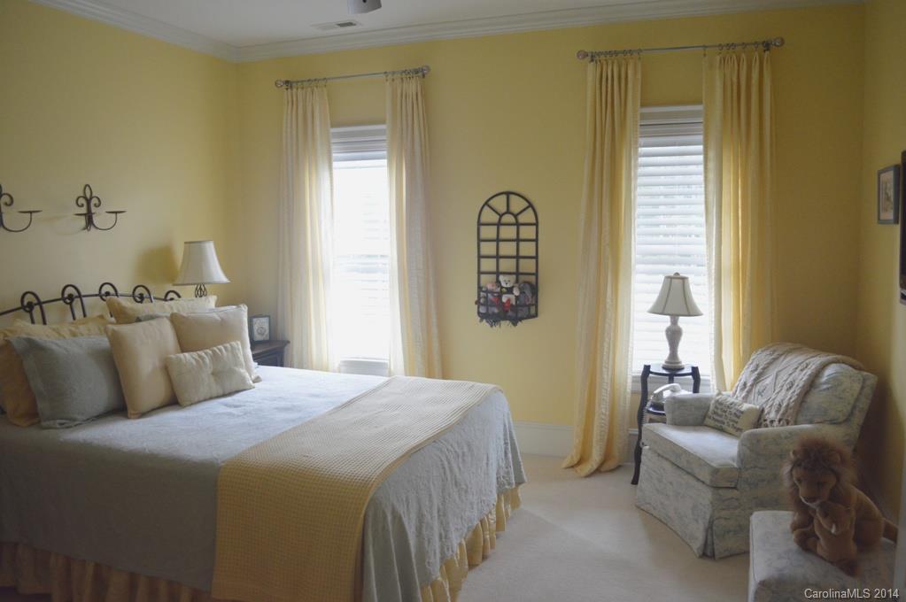 The Palisades - Residential