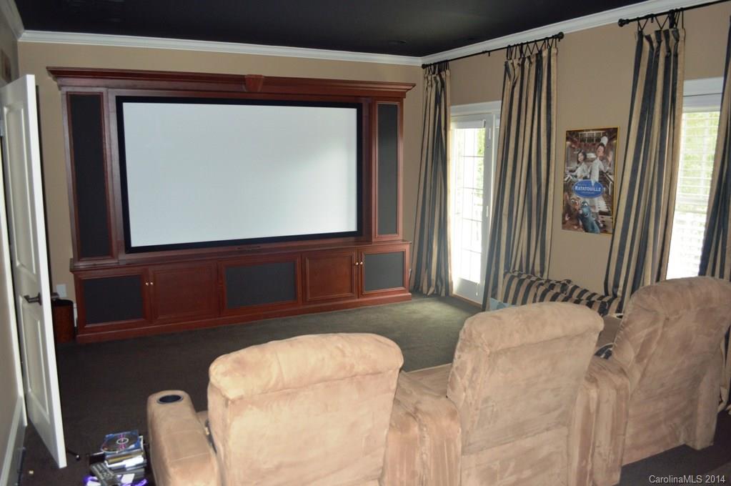 The Palisades - Residential