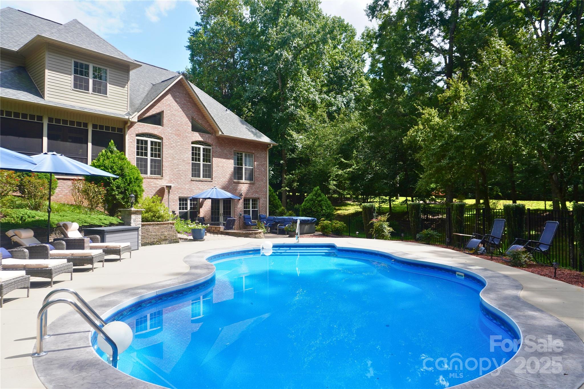 160 Dockside Drive